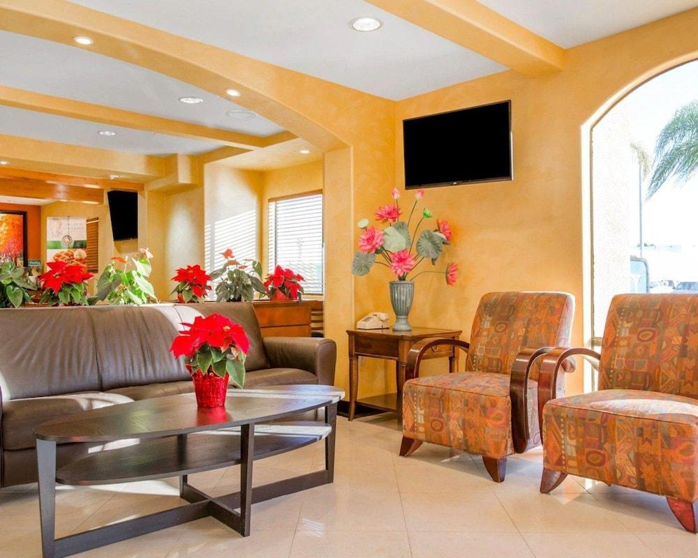 Quality Inn & Suites Westminster Seal Beach Екстер'єр фото