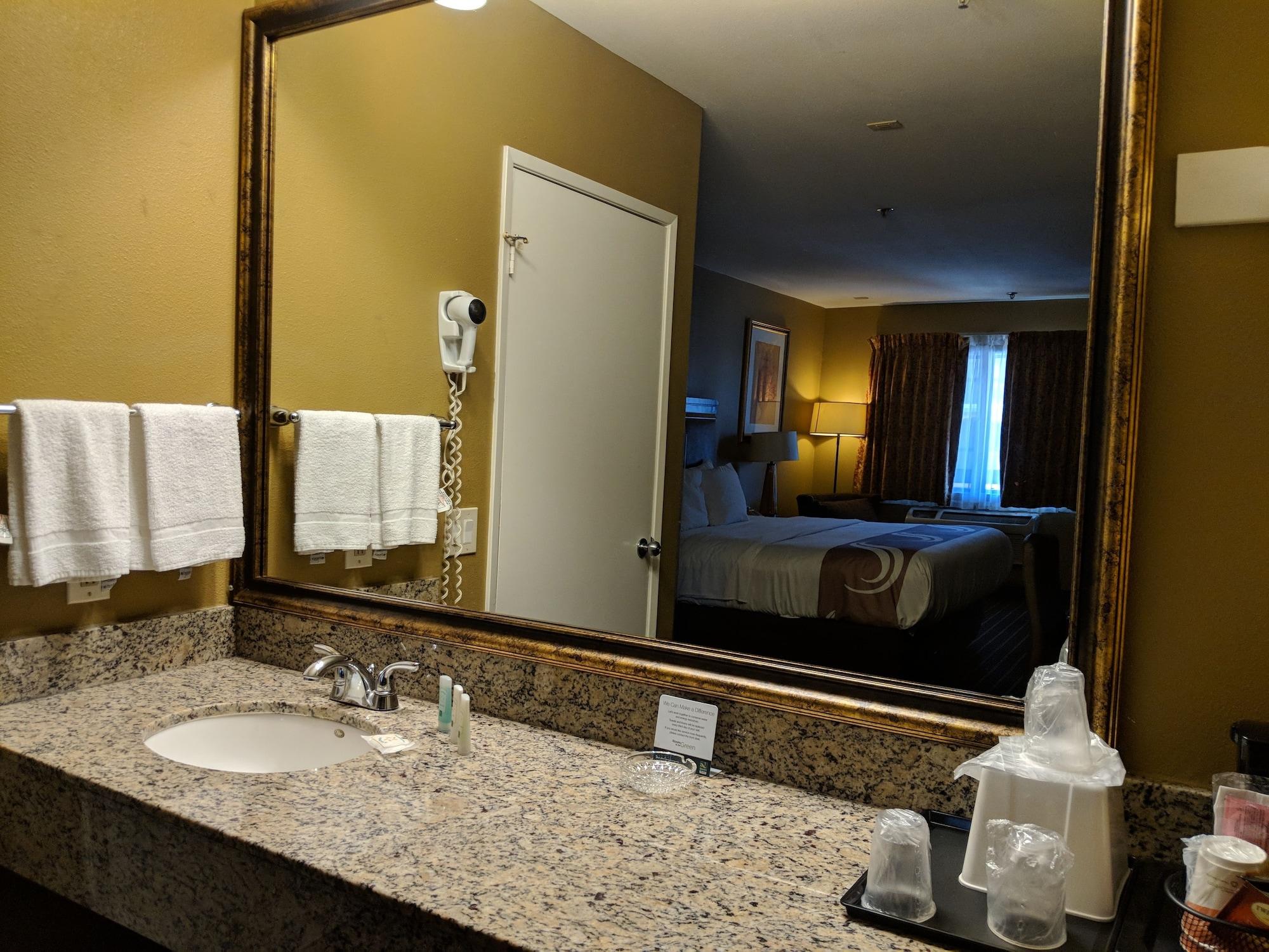 Quality Inn & Suites Westminster Seal Beach Екстер'єр фото