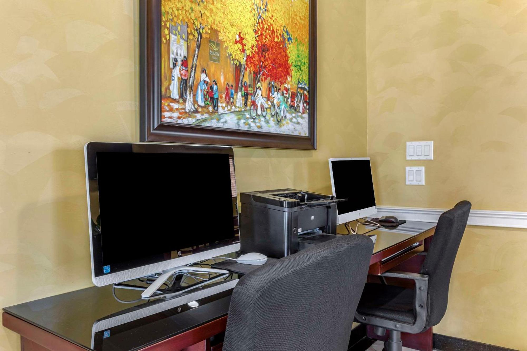 Quality Inn & Suites Westminster Seal Beach Екстер'єр фото