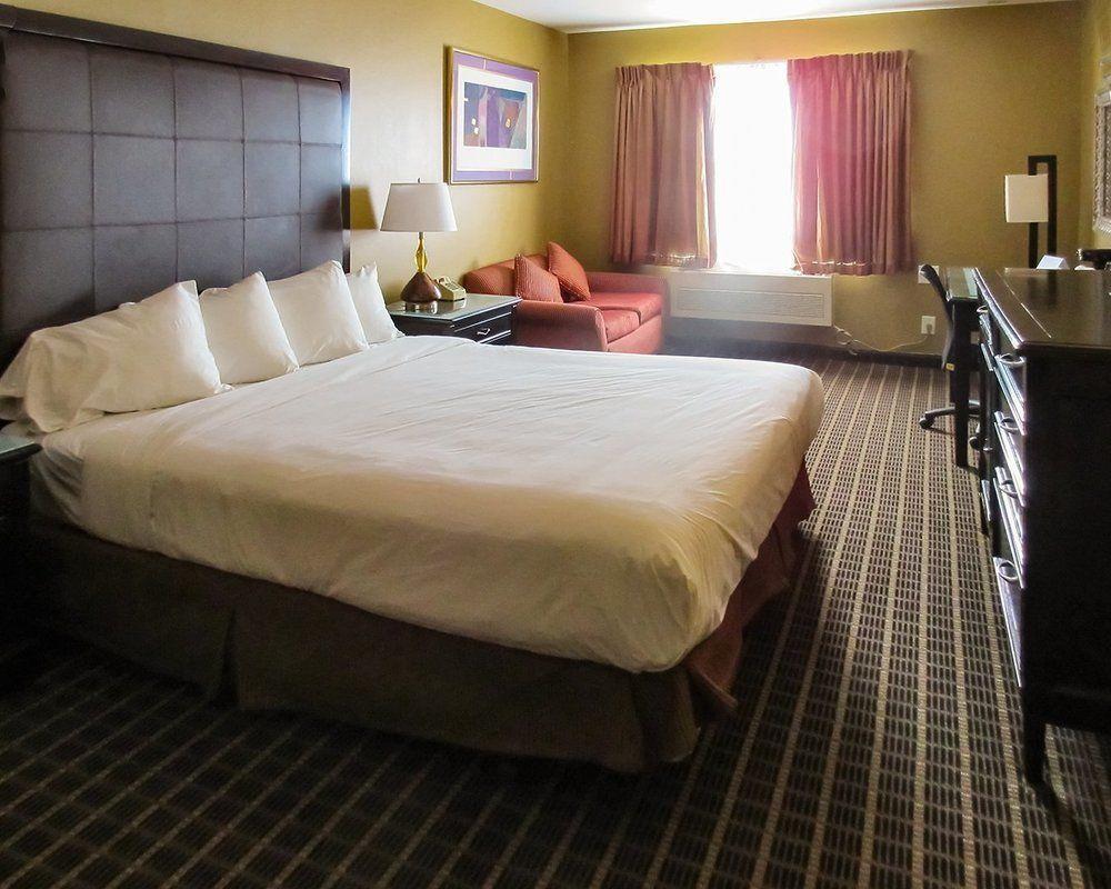 Quality Inn & Suites Westminster Seal Beach Екстер'єр фото